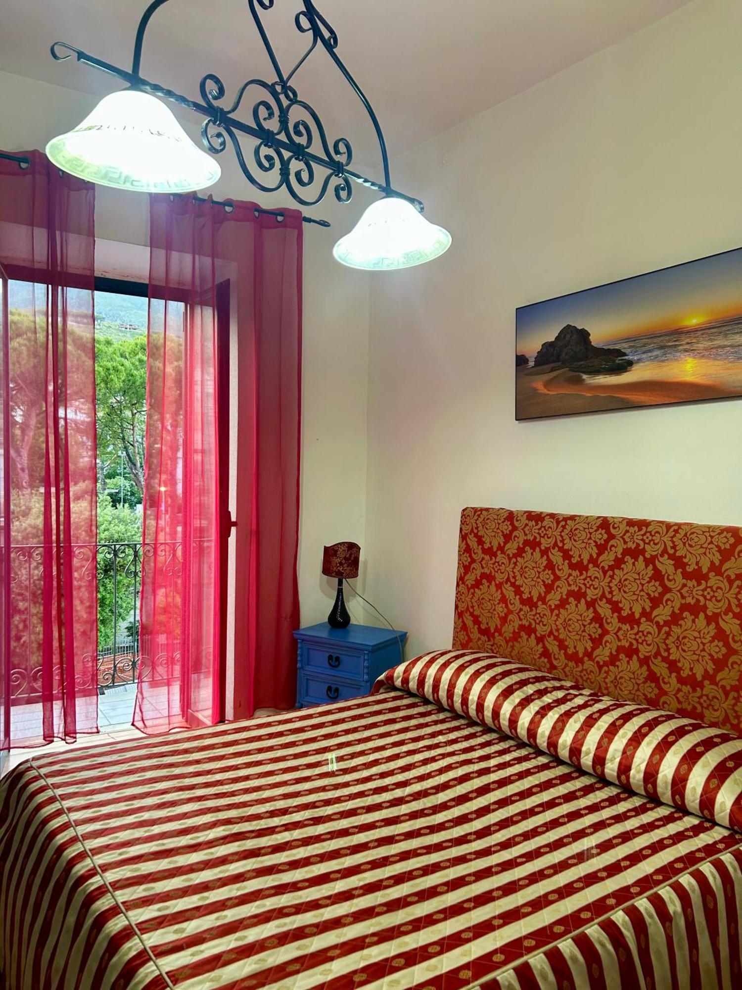 Holiday House Ginevra フォルミア エクステリア 写真